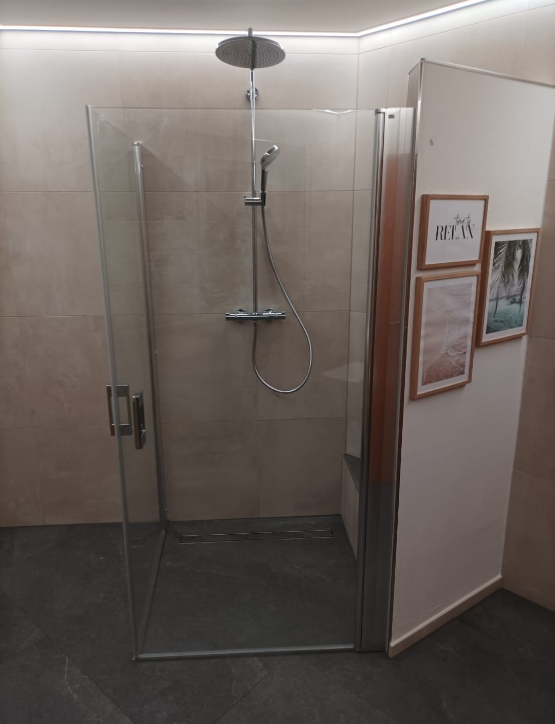 Neu saniertes Badezimmer nach Komplettrenovierung
